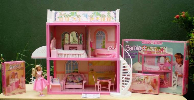 Montei minha Casa da Barbie antiga dos anos 80, feita pela Estrela. Ch
